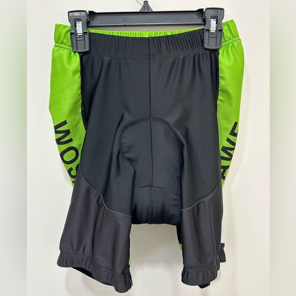 Wosawe Shorts Padded Medium Green & White Cycling Bike Performance